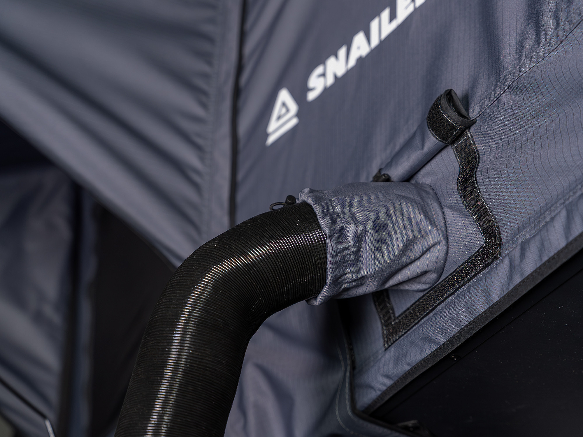 SNAILER® Abis MAX - skořepinový střešní stan pro rodiny