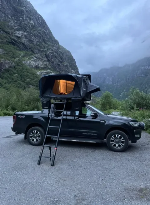 Snailer Abis stresni stan na voze Ford Ranger - fotografie zakaznika z Norska