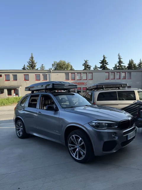 Snailer Abis MAX stresni stan na voze BMW X5 - fotografie zakaznika z Slovenska